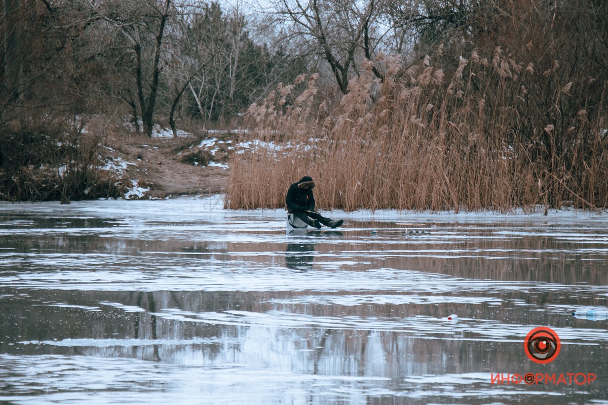 Покатушки по льду на ведре