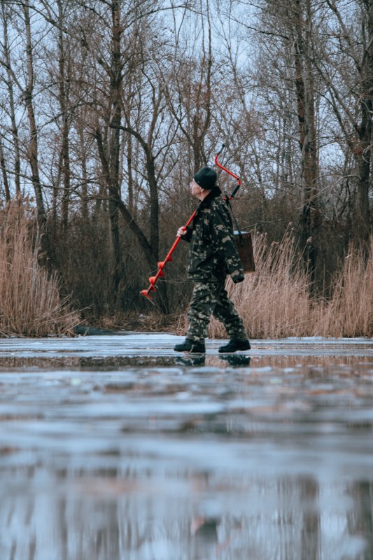 А я иду - шагаю по Днепру