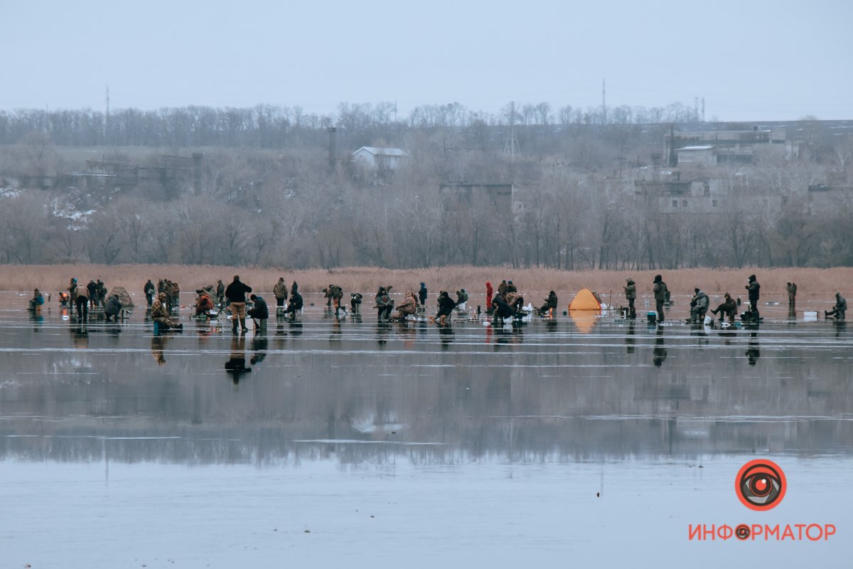 Пусть мама услышит, пусть мама придет 