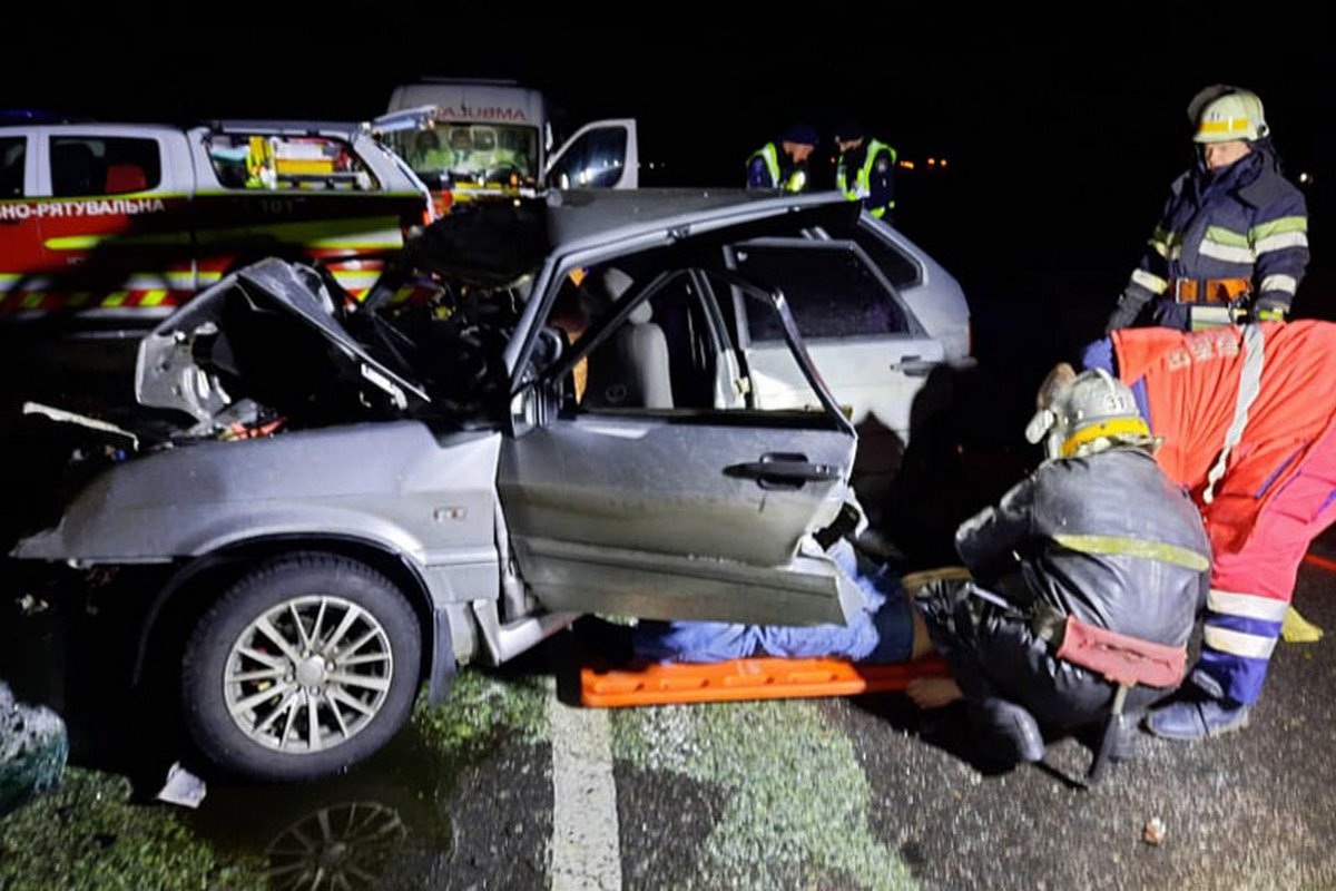 Пассажир авто погиб на месте