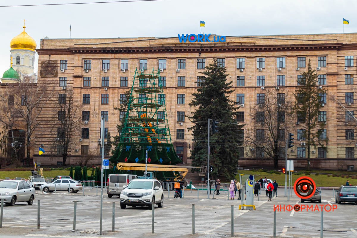 Праздник отдаляется Праздник отдаляется