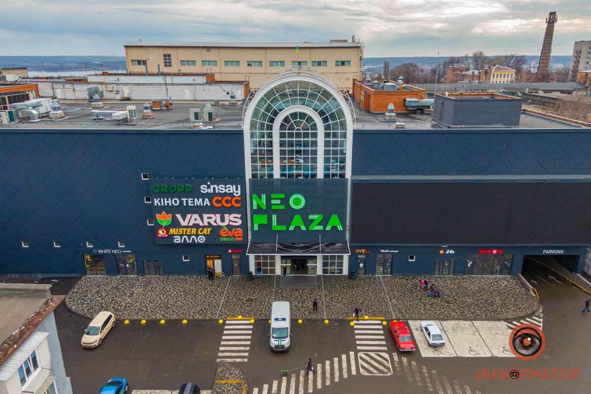 Как бы ему завтра не лопнуть от потока людей