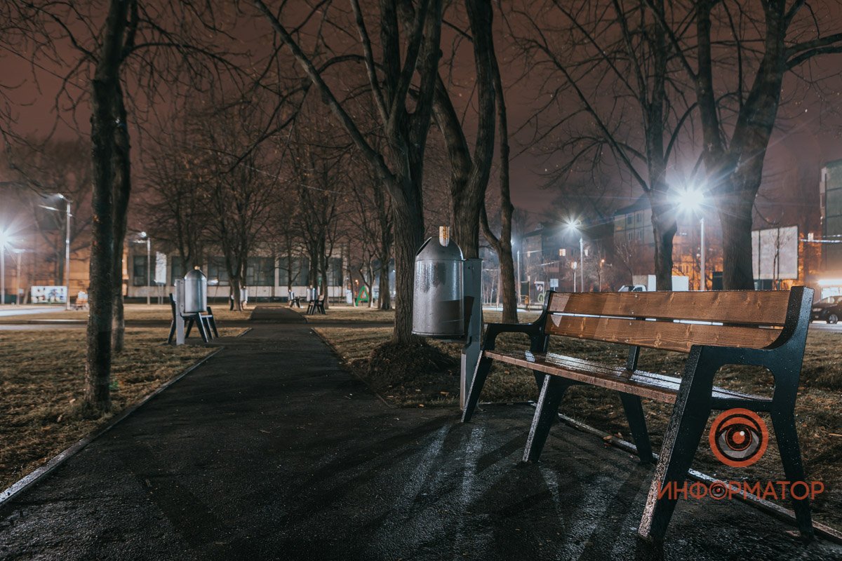 Такой разный - и шумный, и уютный Такой разный - и шумный, и уютный