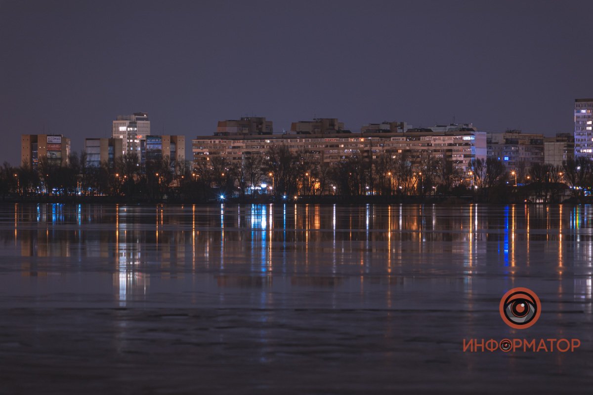 Продолжение звезды получают в зеркале Днепра