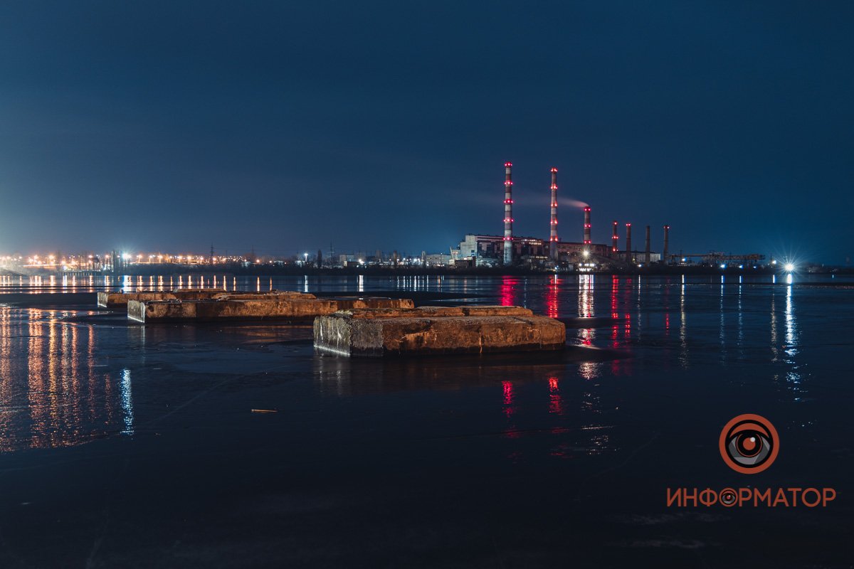 Пожалуй, один из немногих случаев, когда промышленность так гармонично вписывается в общий вид города