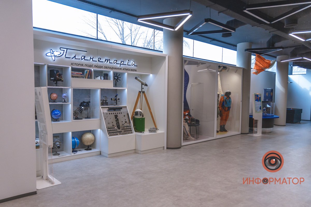 Прямо в фойе открыли интерактивный выставочный зал