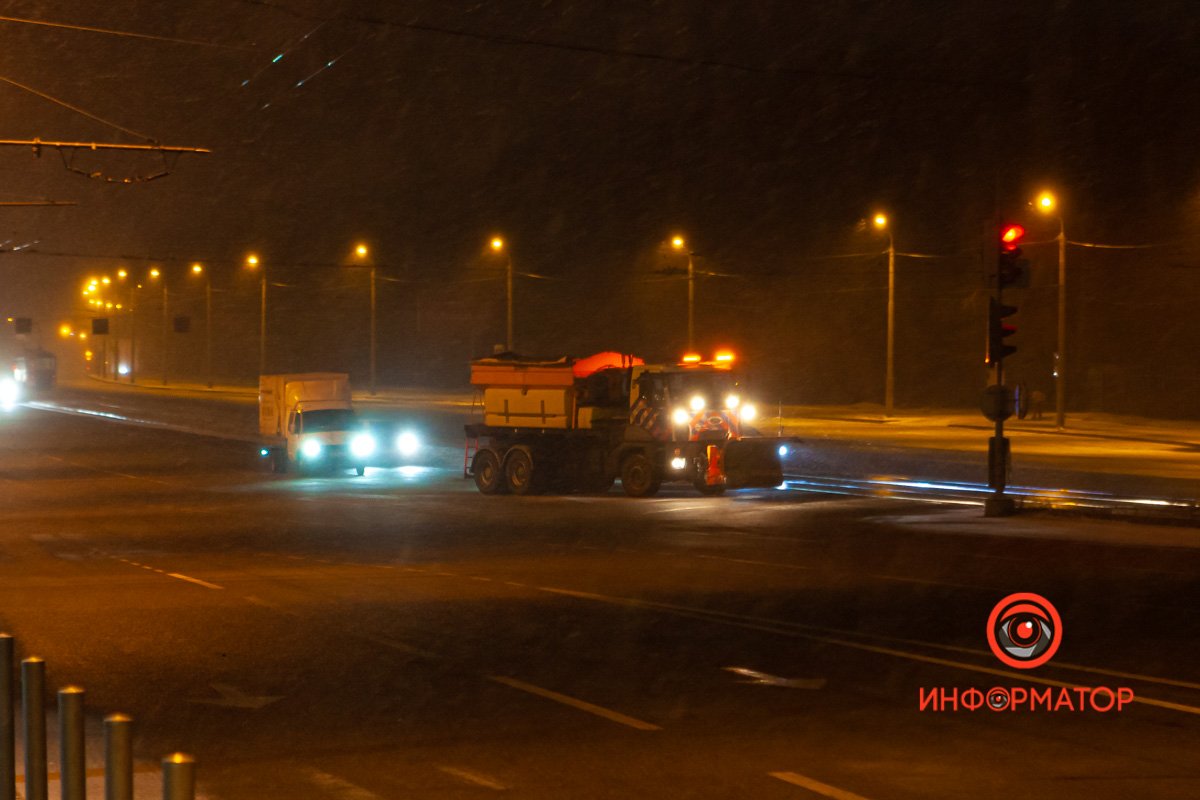 На дороги выехала коммунальная техника
