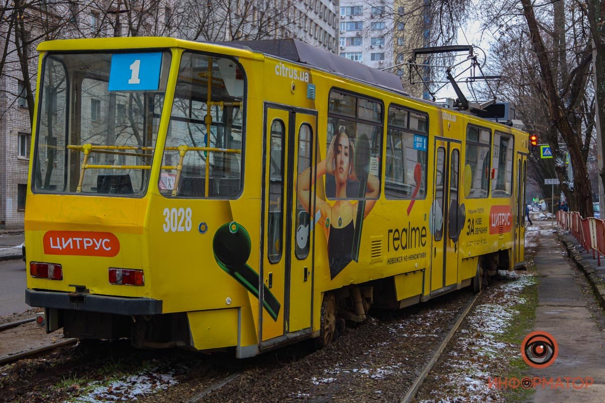 Флешмоб продолжается: в Днепре два трамвая почти одновременно сошли с рельсов 7
