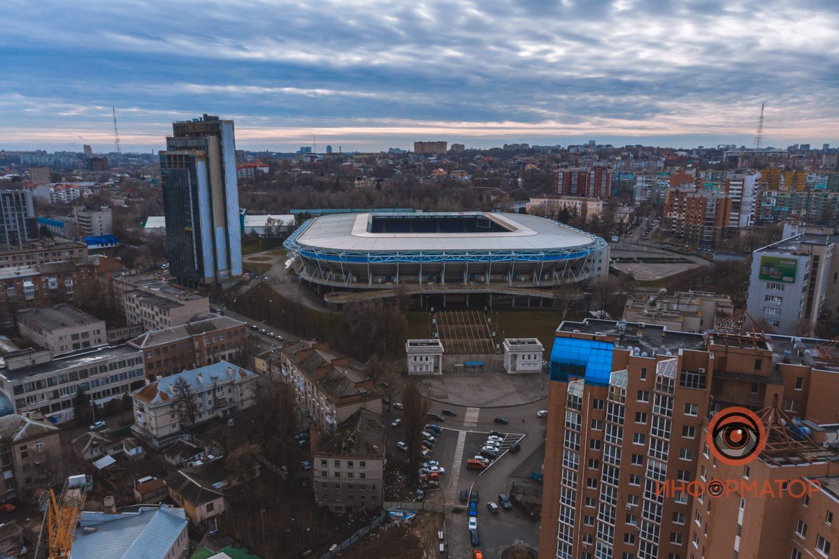 Стадион замер в ожидании большого футбола