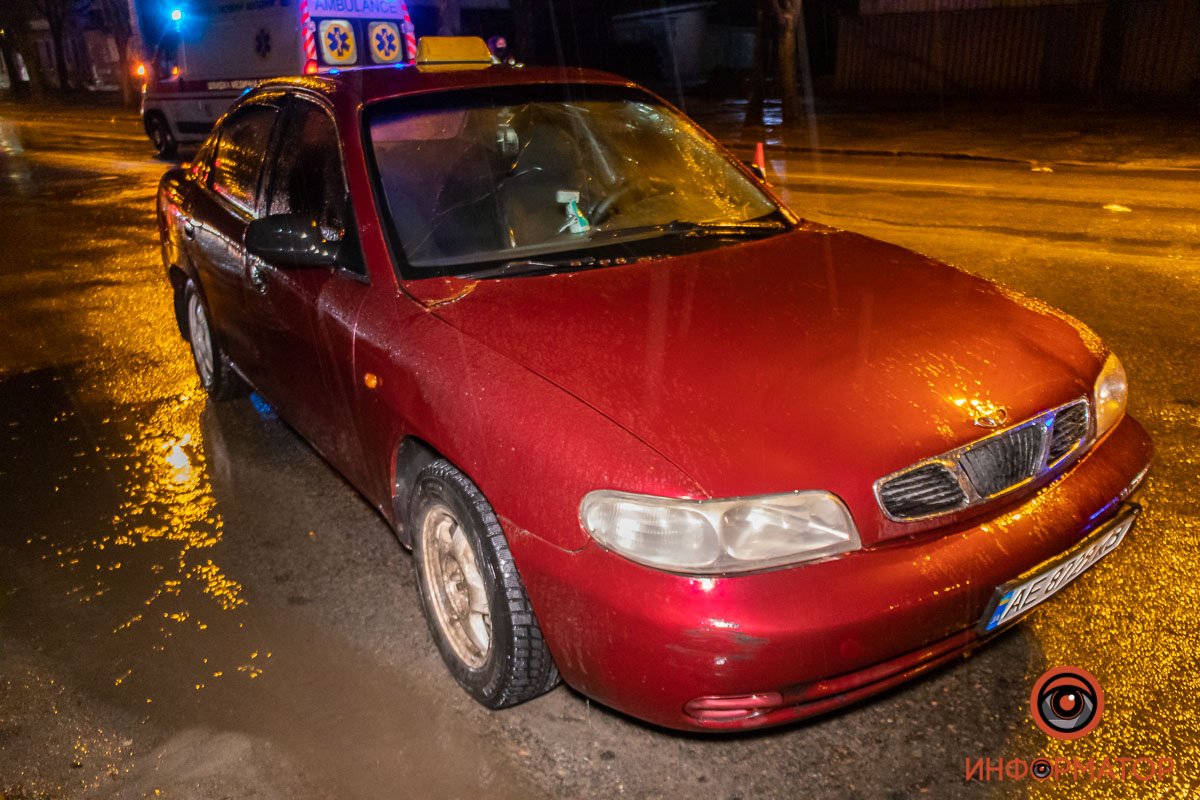 В Днепре на проспекте Нигояна мужчина попал под колеса Daewoo 2