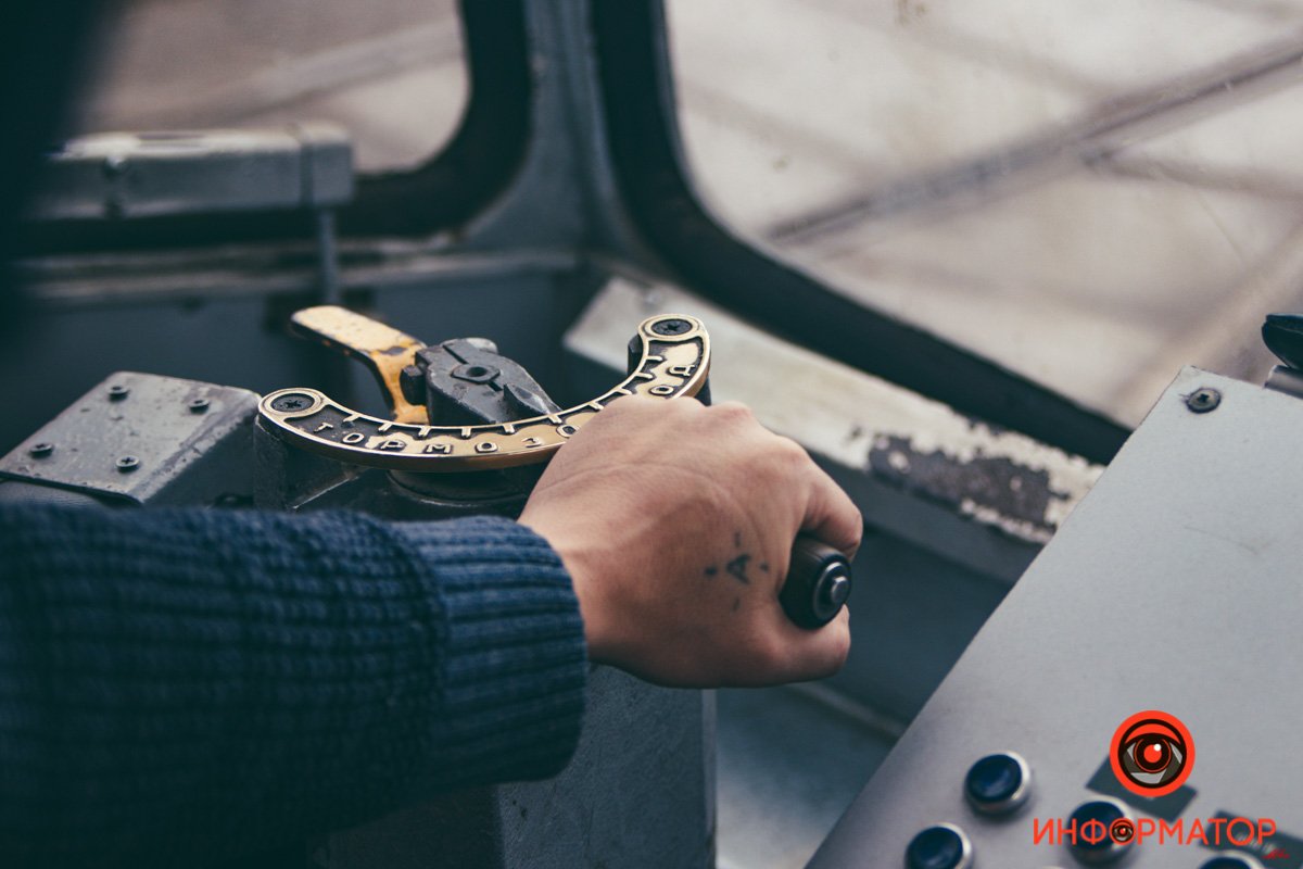 Хочу работать водителем трамвая: мужчина из Днепра рассказал о нападениях, красивых закатах и поддельных пропусках 5