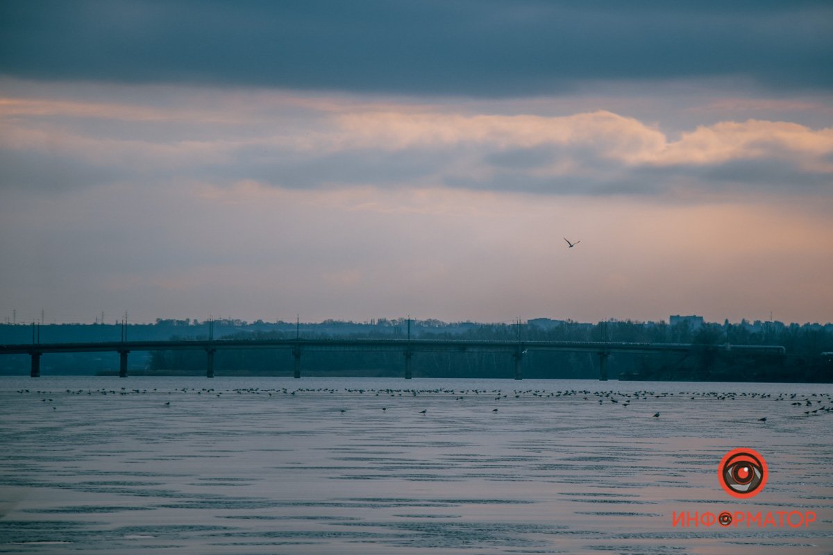 Небо пытается разукрасить себя