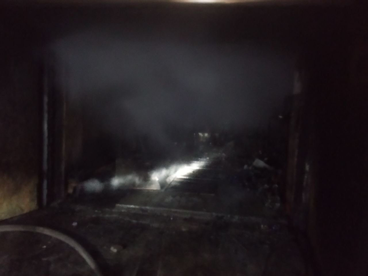 До приезда сотрудников ГСЧС из гаража выкатили автомобиль Daewoo Lanos