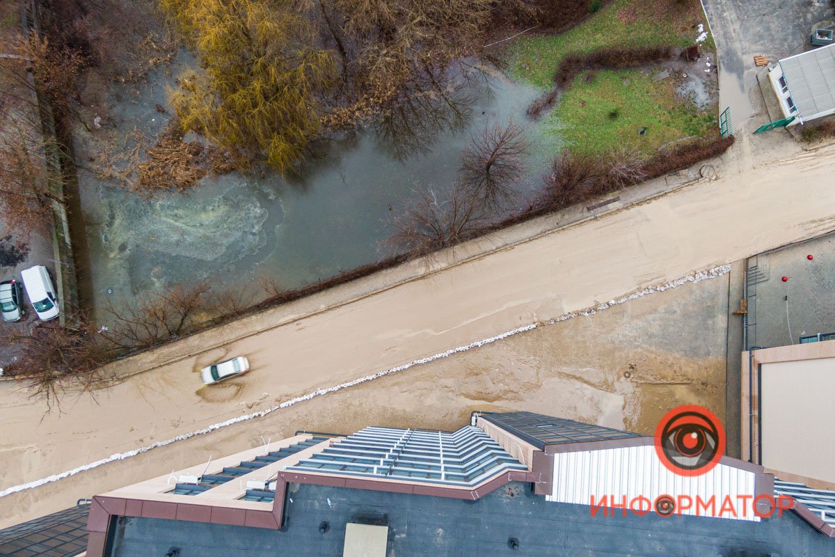 С высоты проблема не кажется столь очевидной С высоты проблема не кажется столь очевидной