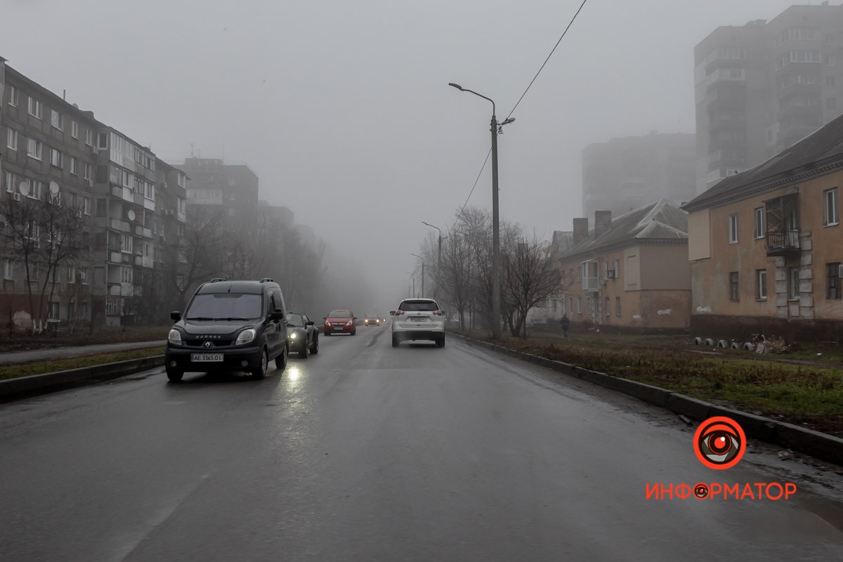 На дорогах уже много машин На дорогах уже много машин