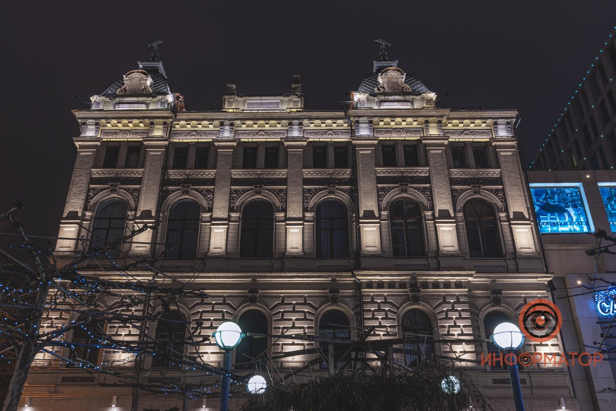 Приятно, что о памятниках архитектуры заботятся так же, как и о ресторанах с торговыми центрами