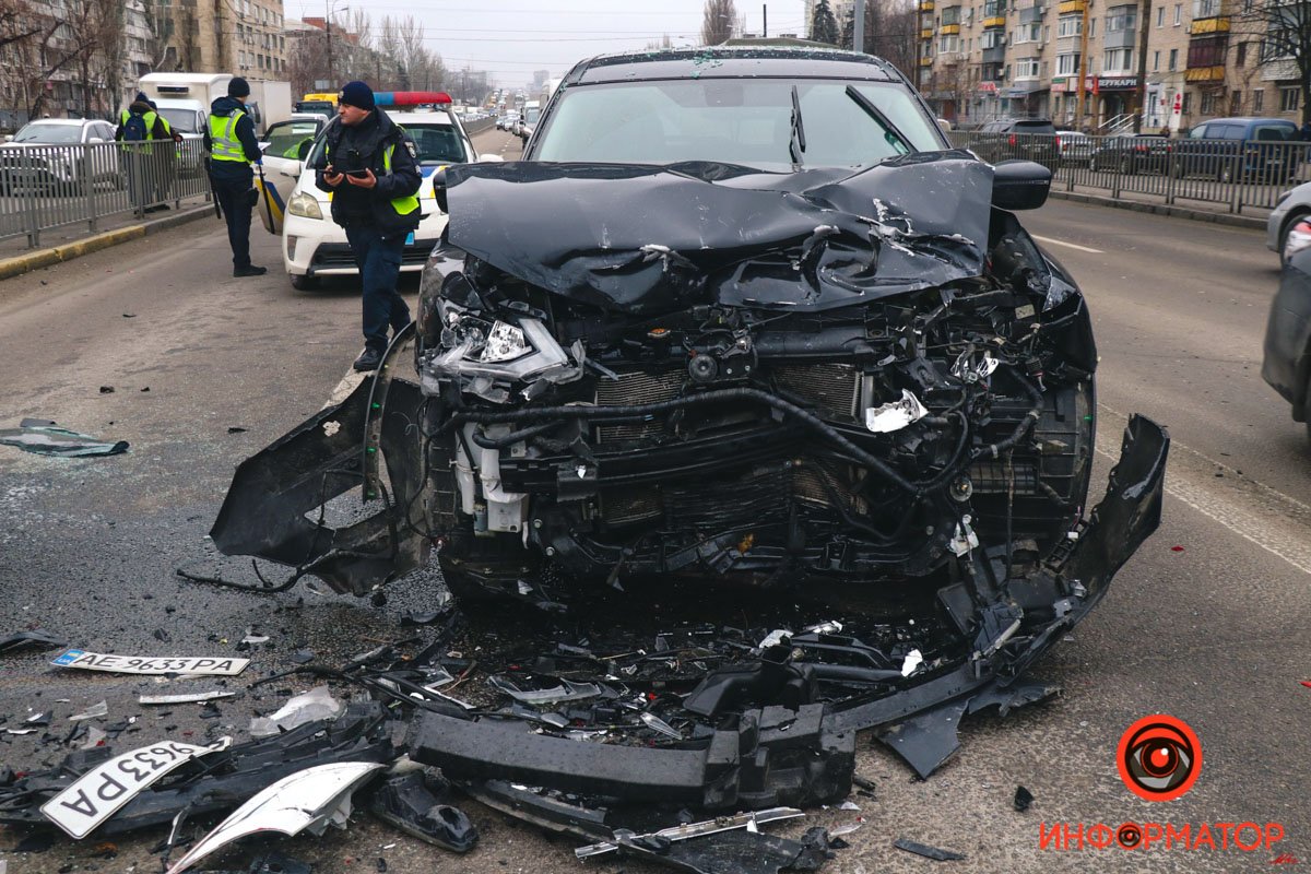 Водитель Renault, вероятно, собирался разворачиваться