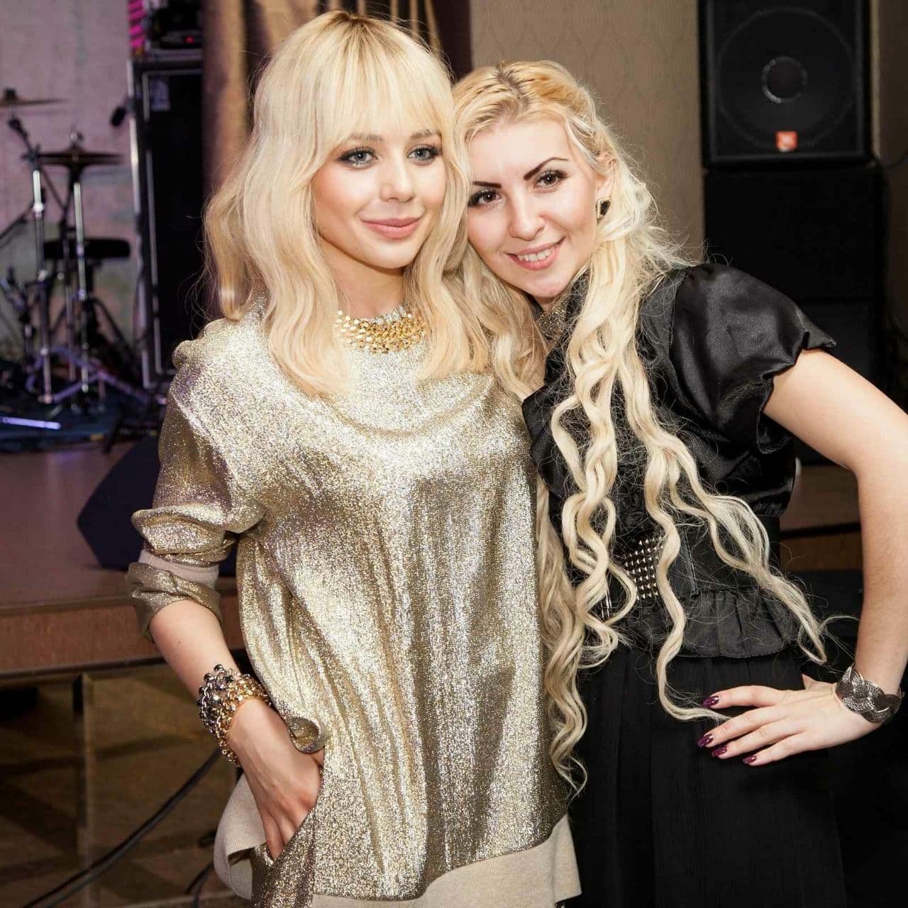 Хочу работать ведущим праздников: девушка из Днепра рассказала о странных конкурсах, секретных приемах и ненастоящих Дедах Морозах 7