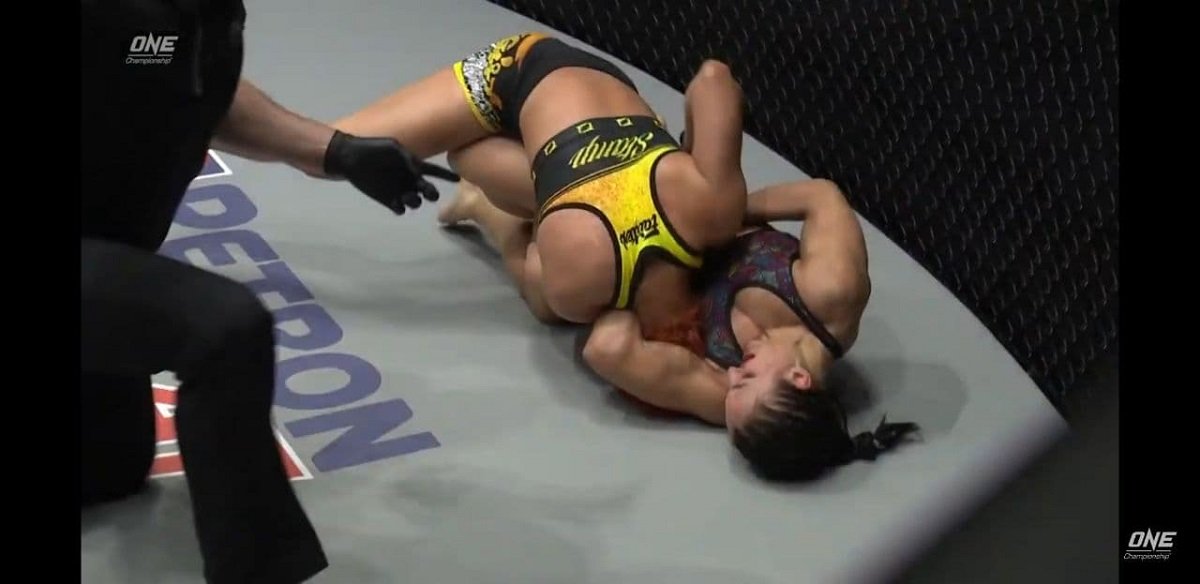 Спортсменка из Днепра Рассохина победила в турнире ONE:UNBREAKABLE ІІІ в Сингапуре 1