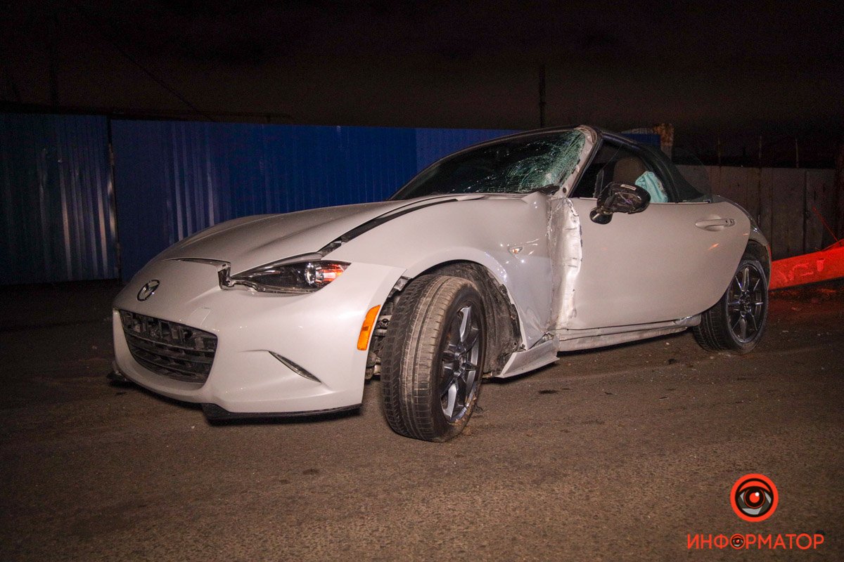 Mazda ехала по Криворожской в сторону улицы Киевской Mazda ехала по Криворожской в сторону улицы Киевской