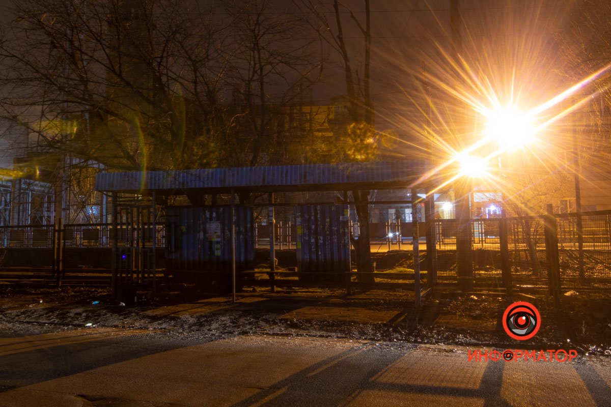 Они ведь каждую минуту думают о том, чтоб не продешевить, чтобы продать себя подороже, чтобы им все оплатили, каждое душевное движение