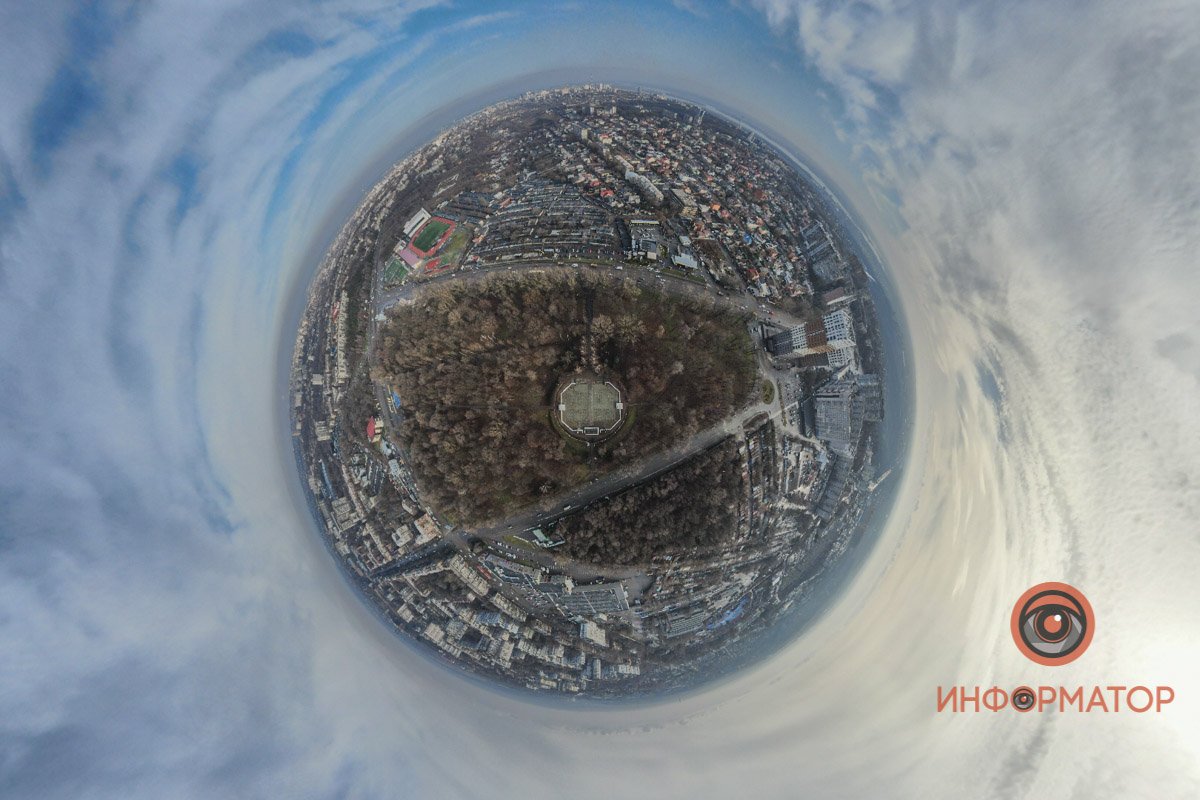 Может, если бы деревья раздавали Wi-Fi, люди бы наконец перестали их вырубать? Может, если бы деревья раздавали Wi-Fi, люди бы наконец перестали их вырубать?