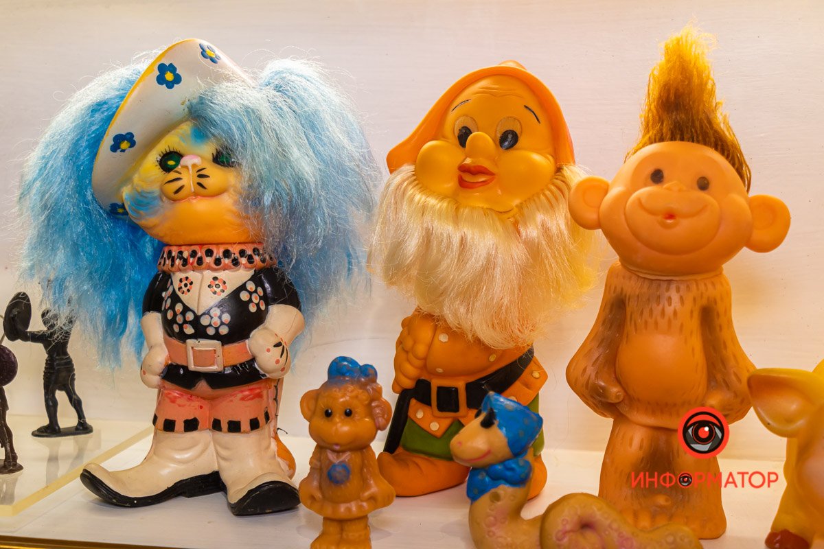 Работать будет 4 дня в неделю: с четверга - по воскресенье Работать будет 4 дня в неделю: с четверга - по воскресенье