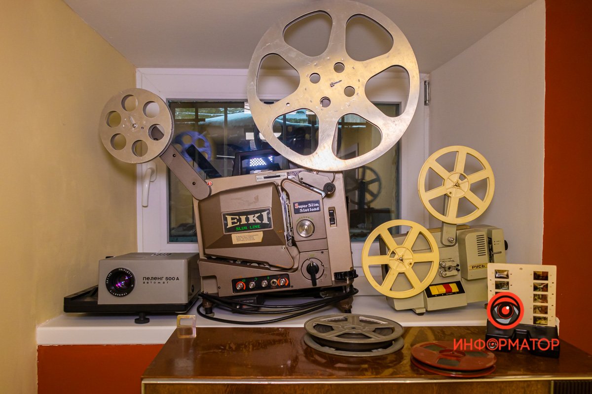 Киноуголок Киноуголок