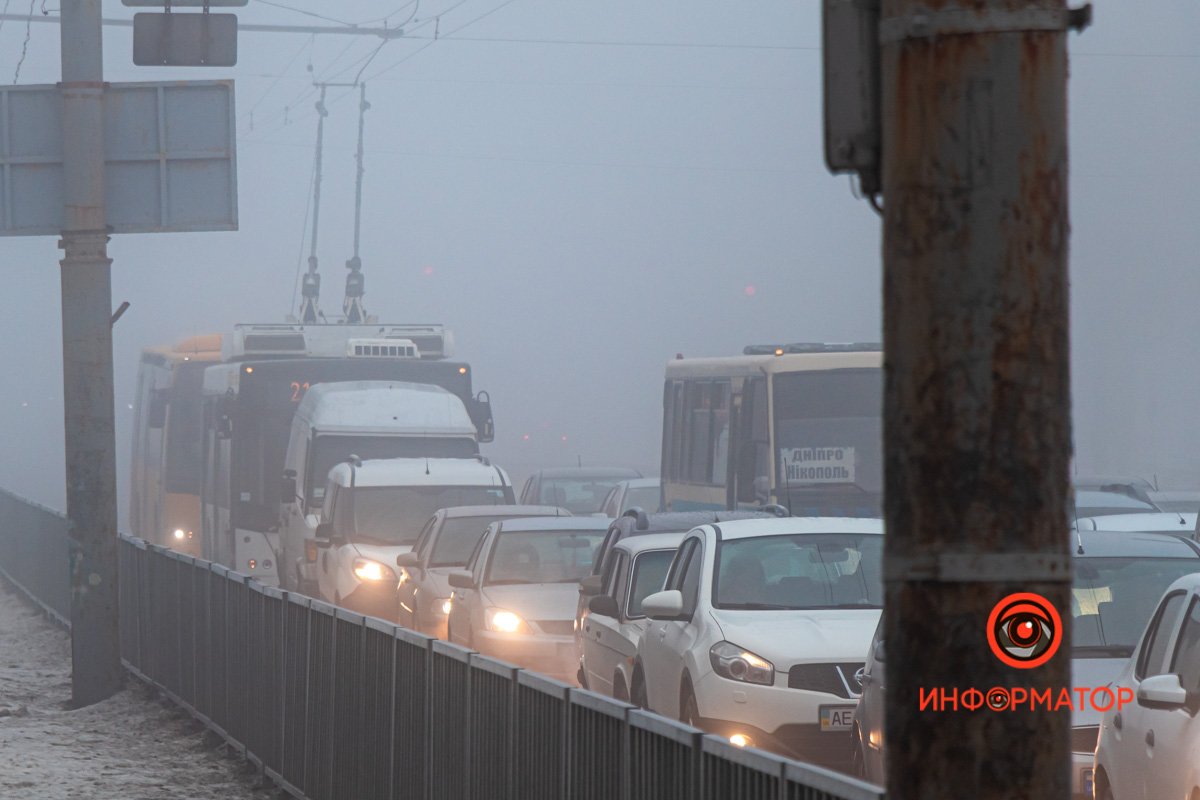 Глядя на фотографию, чувствуется это напряжение...