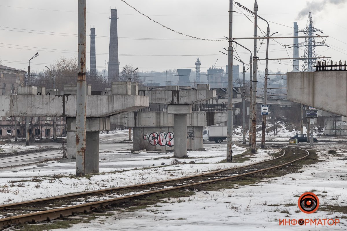 Сливается в один серый массив 