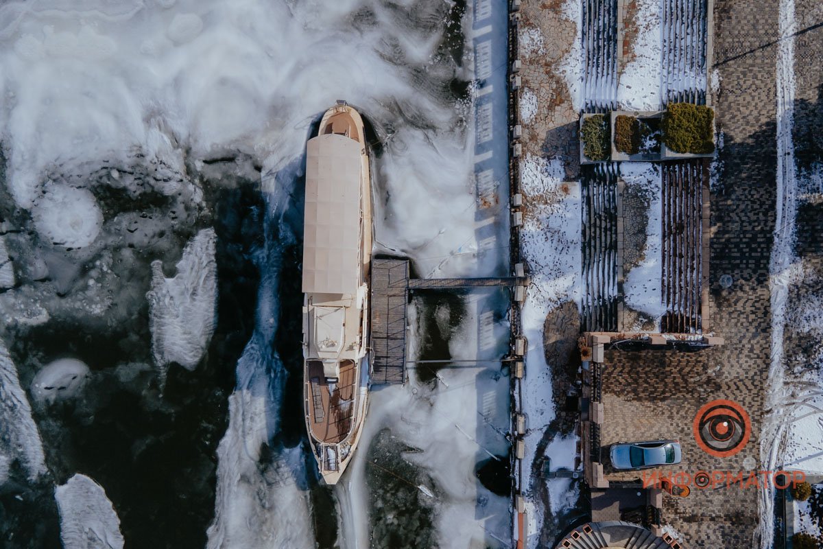 Этот воздух расцвет твой убьет. 