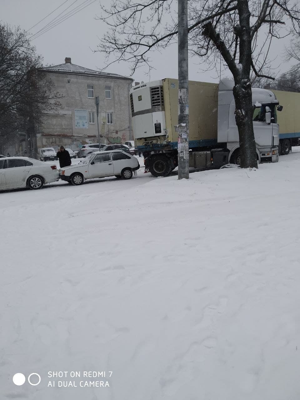 Днепр заметает снегом: хроника непогоды 9