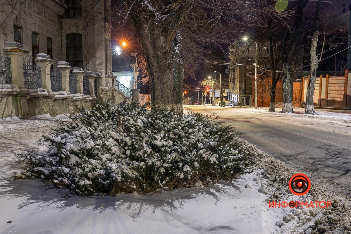Спуск тянется вниз аж до Сичеславской Набережной