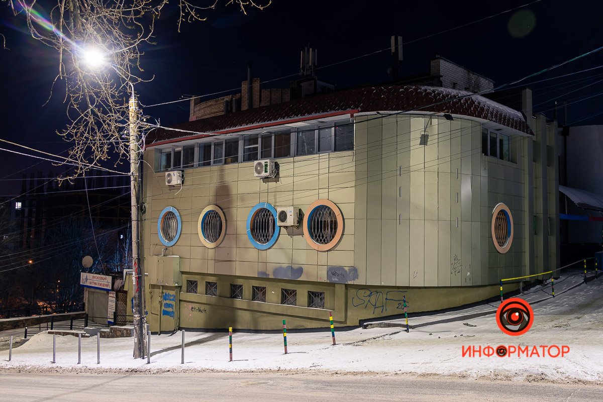 We all live in a yellow submarine?