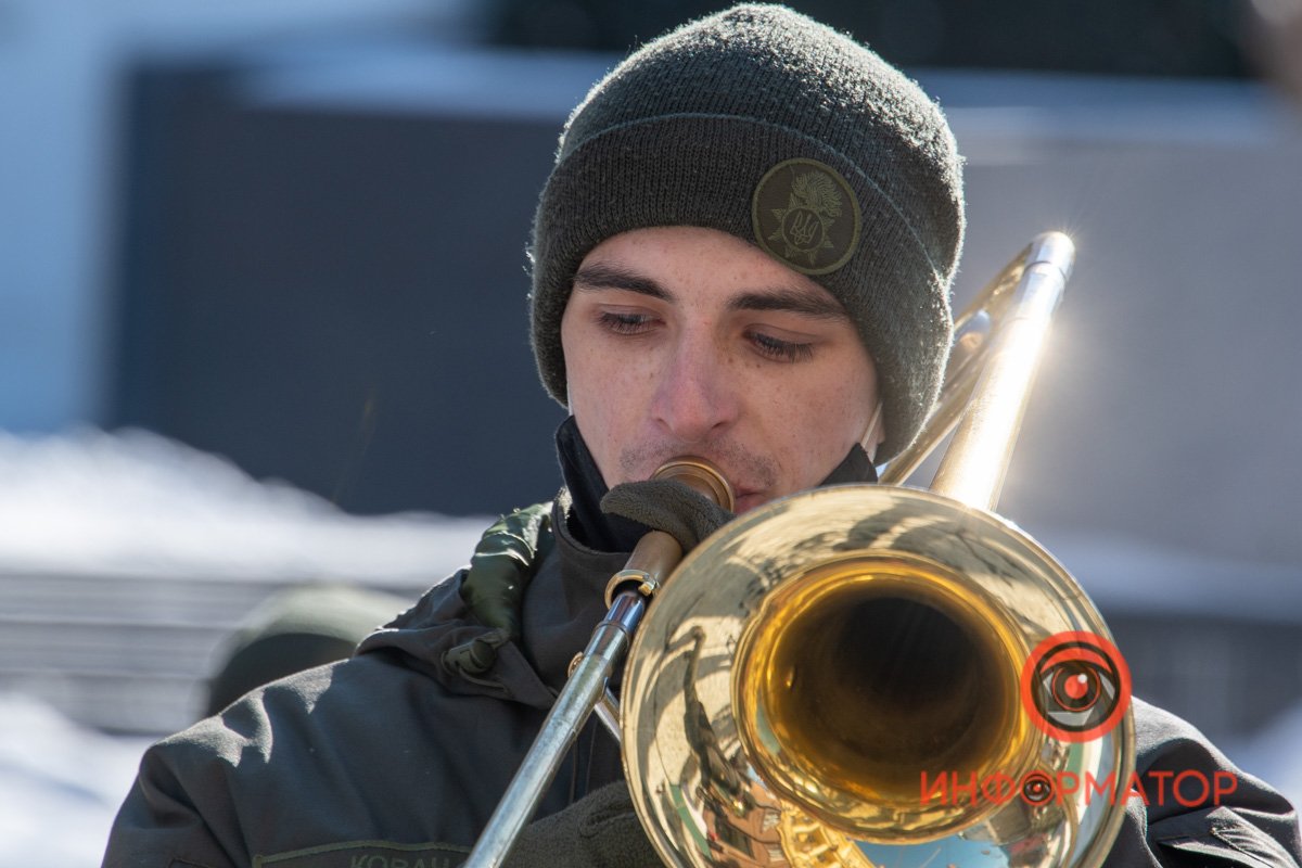 Выступление хоть и не долгое, но впечатляющее Выступление хоть и не долгое, но впечатляющее
