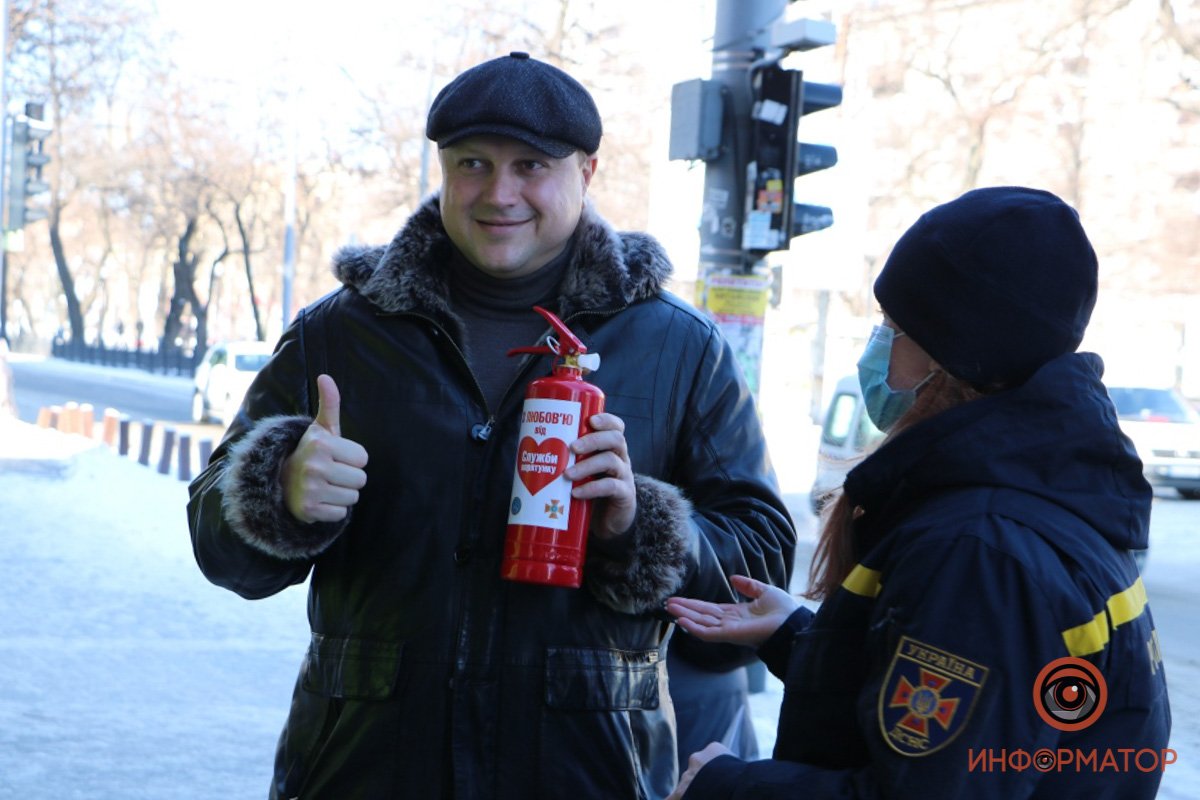 Самым эрудированным - символичный и практичный приз Самым эрудированным - символичный и практичный приз