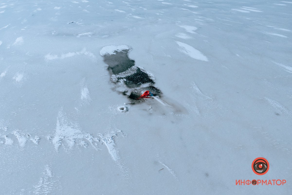 В Днепре возле Таромского рыбхоза мужчина утонул и вмерз в лед 1