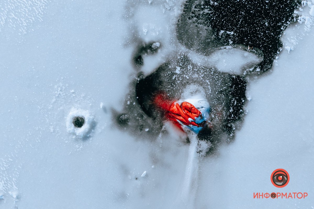 В Днепре возле Таромского рыбхоза мужчина утонул и вмерз в лед 3