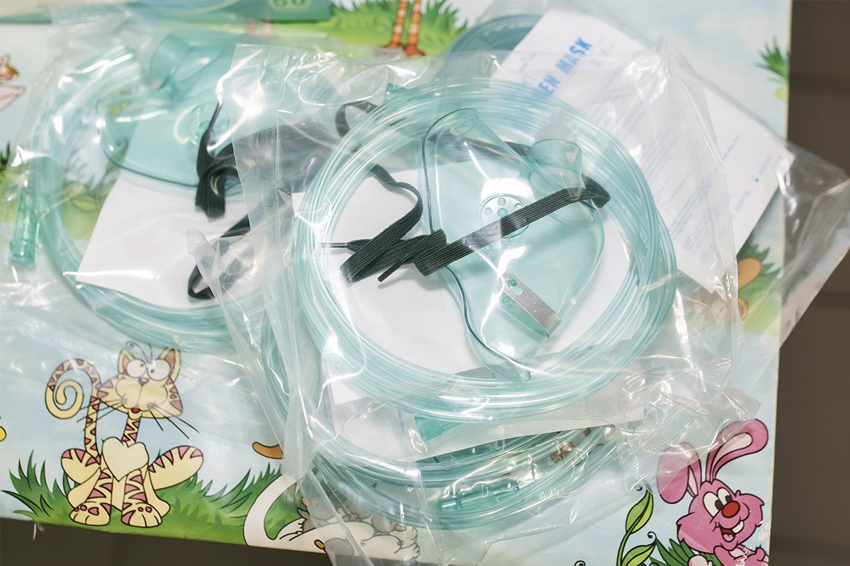 Впервые помощь направили в Днепровскую городскую детскую клиническую больницу № 6, которая принимает маленьких пациентов с коронавирусом со всей области Впервые помощь направили в Днепровскую городскую детскую клиническую больницу № 6, которая принимает маленьких пациентов с коронавирусом со всей области