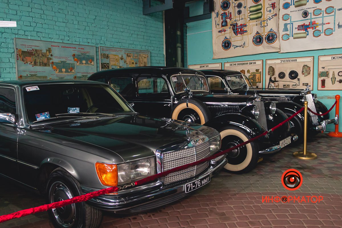 Экспозиции постоянно меняются, чтобы показать все автомобили