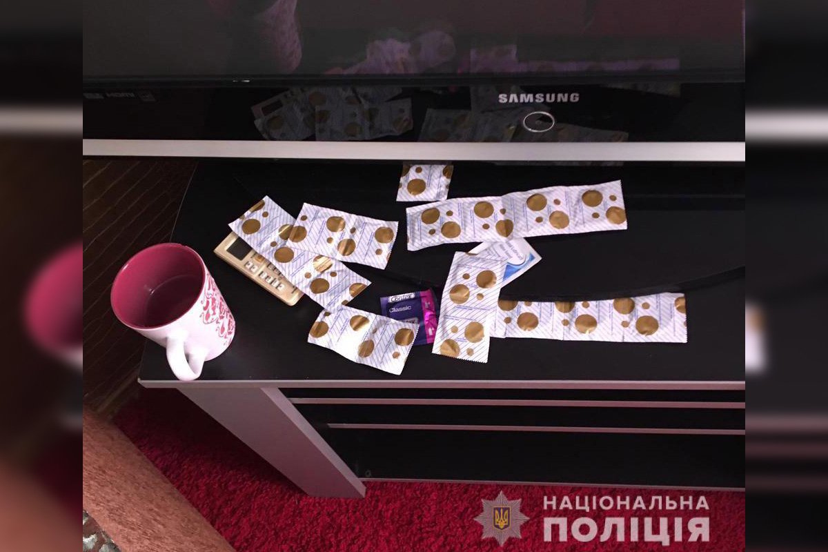 Пять женщин за интим брали по 1 тысяче гривен в час Пять женщин за интим брали по 1 тысяче гривен в час