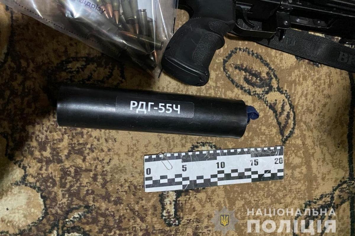 Мужчину задержали, ему грозит до 7 лет лишения свободы Мужчину задержали, ему грозит до 7 лет лишения свободы