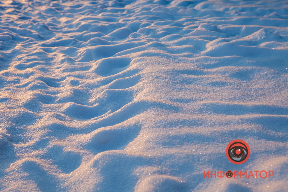 В этих барханах хочется утонуть... если не знать, какой на улице мороз