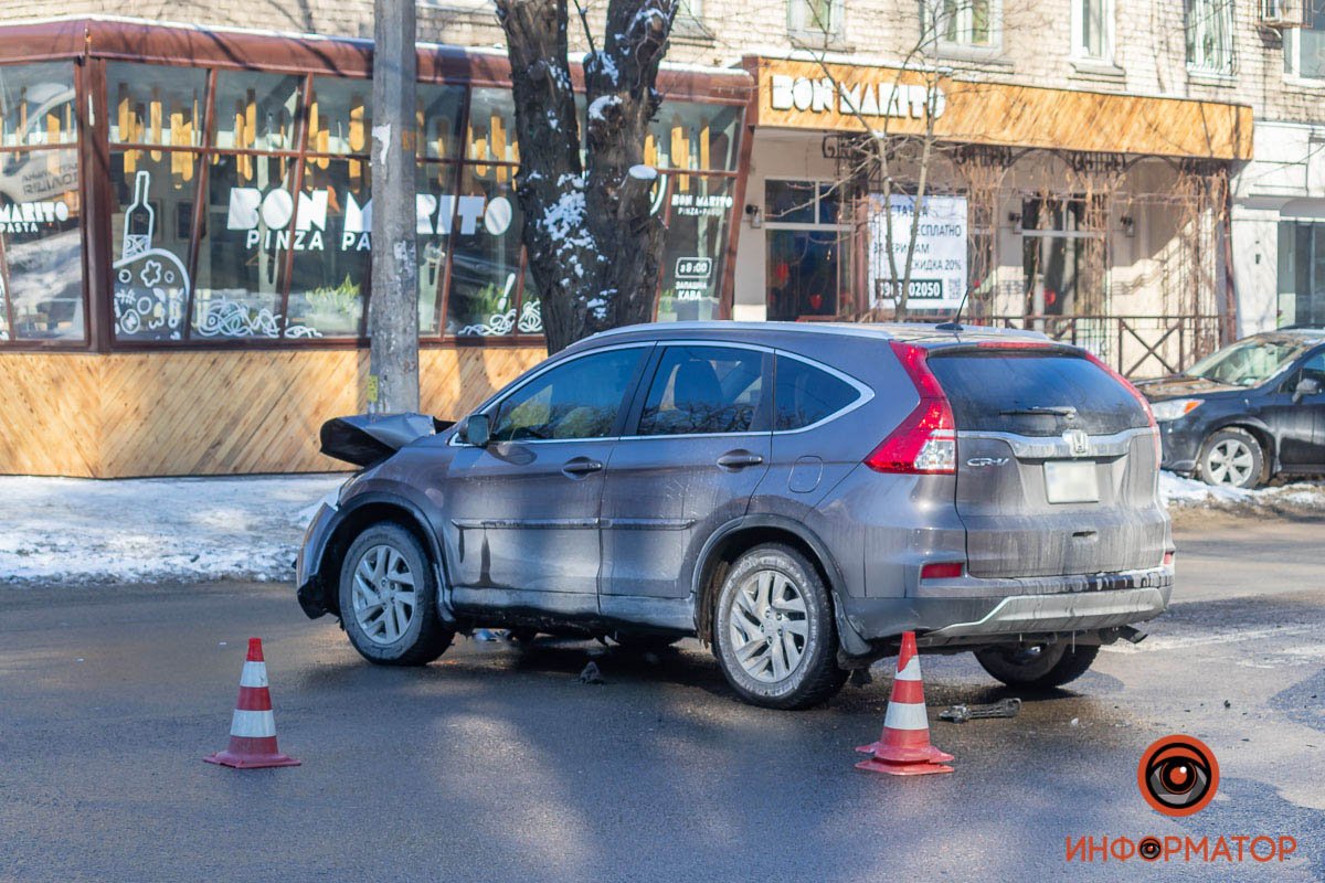 Mitsubishi ехал по проспекту Гагарина в сторону улицы Чернышевского Mitsubishi ехал по проспекту Гагарина в сторону улицы Чернышевского