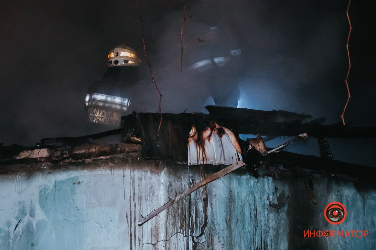 На место происшествия также прибыли сотрудники полиции