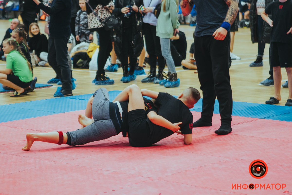 В Днепре прошли соревнования по грэпплингу - участвовали даже дети 2