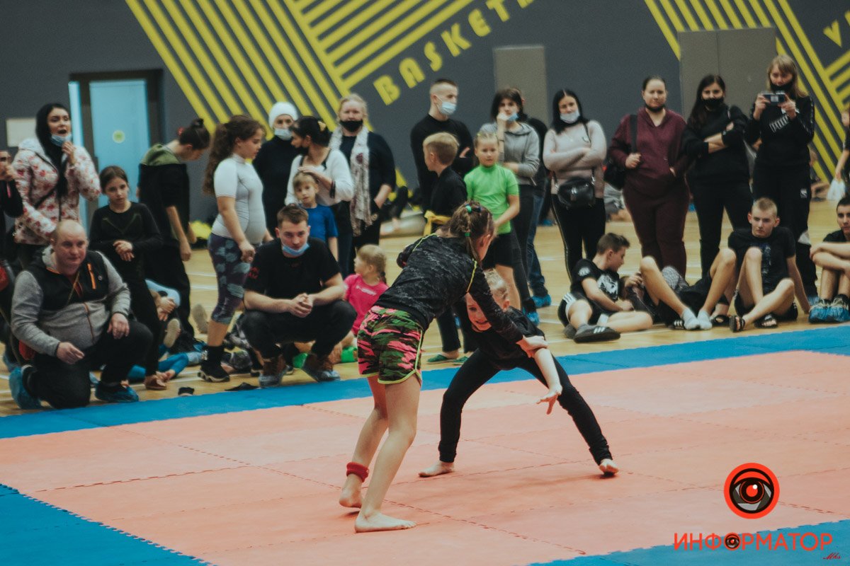 В Днепре прошли соревнования по грэпплингу - участвовали даже дети 15