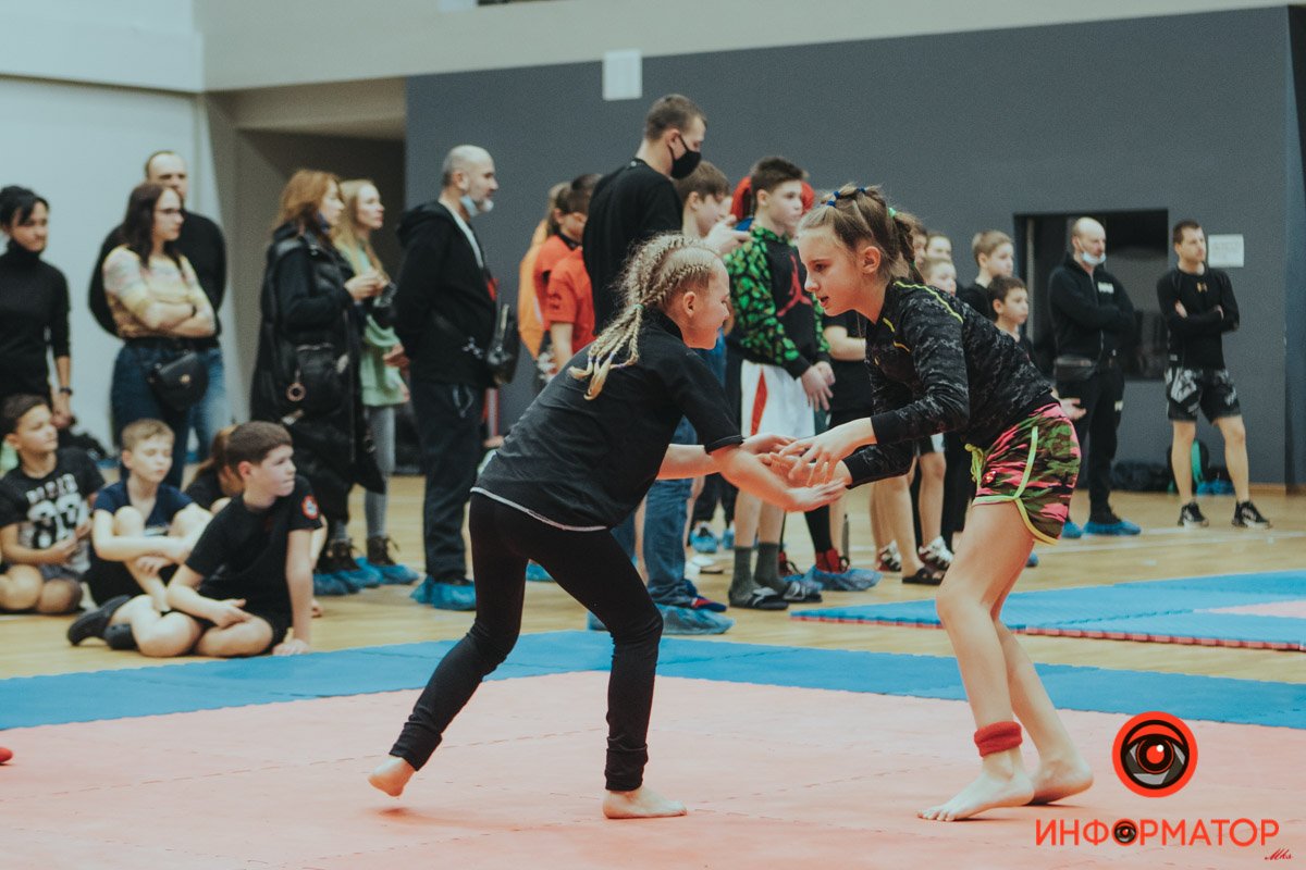 В Днепре прошли соревнования по грэпплингу - участвовали даже дети 18