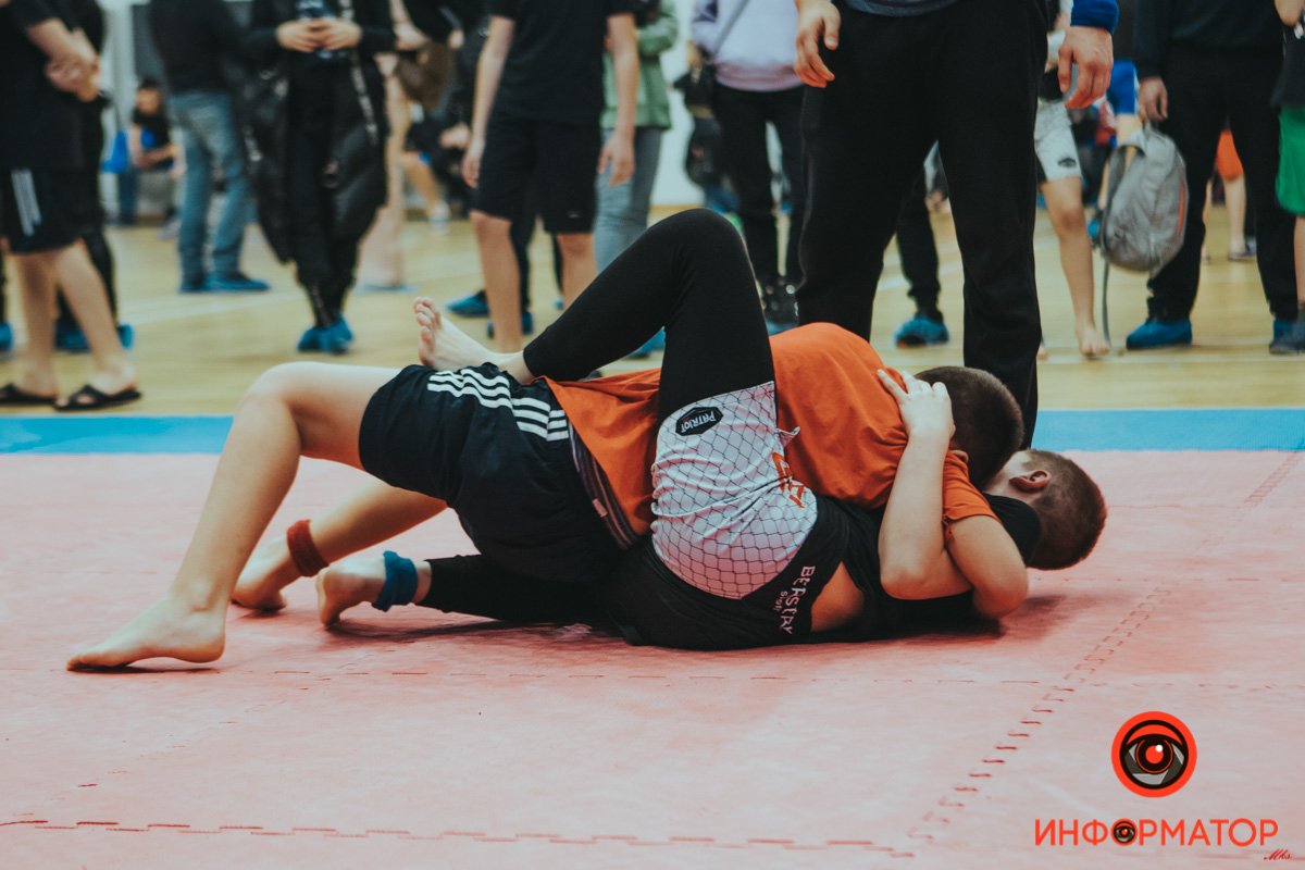 В Днепре прошли соревнования по грэпплингу - участвовали даже дети 23