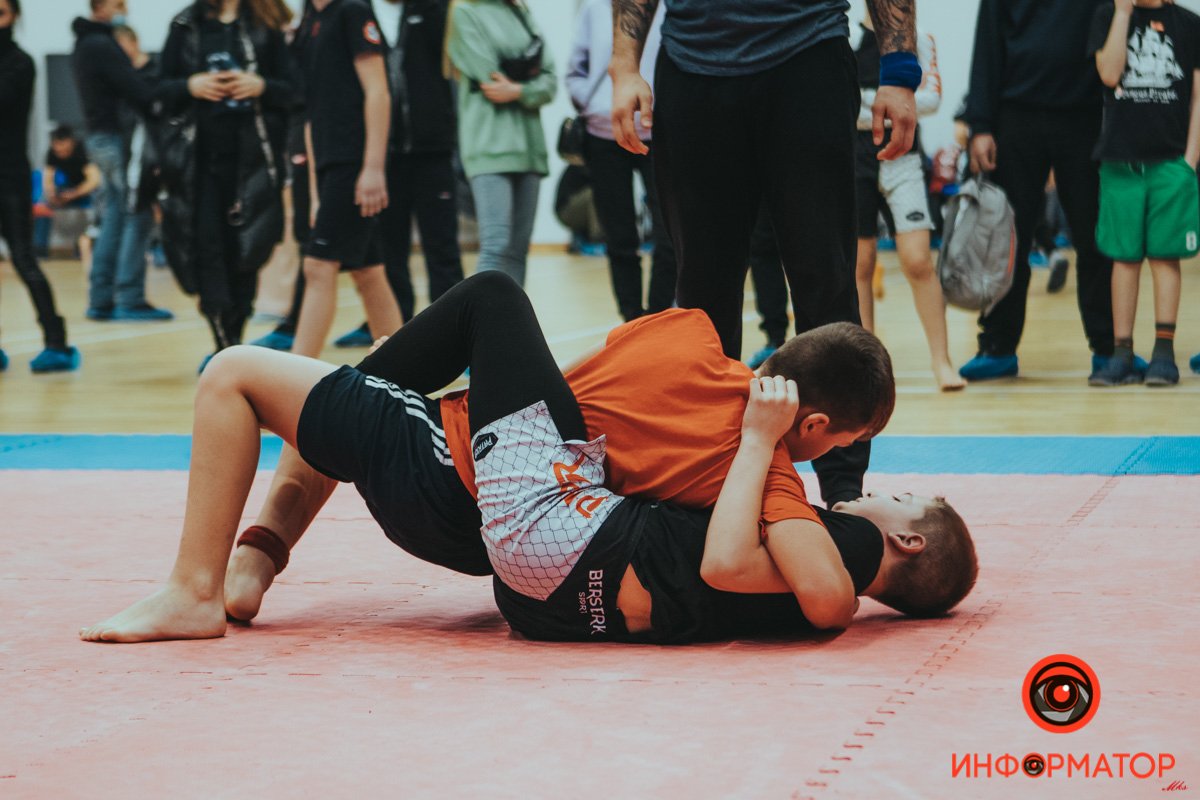 В Днепре прошли соревнования по грэпплингу - участвовали даже дети 24